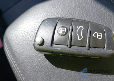 2017 Audi A3 2.0T Premium z USA, uszkodzony, nr VIN WAUAUGFF6H1044312